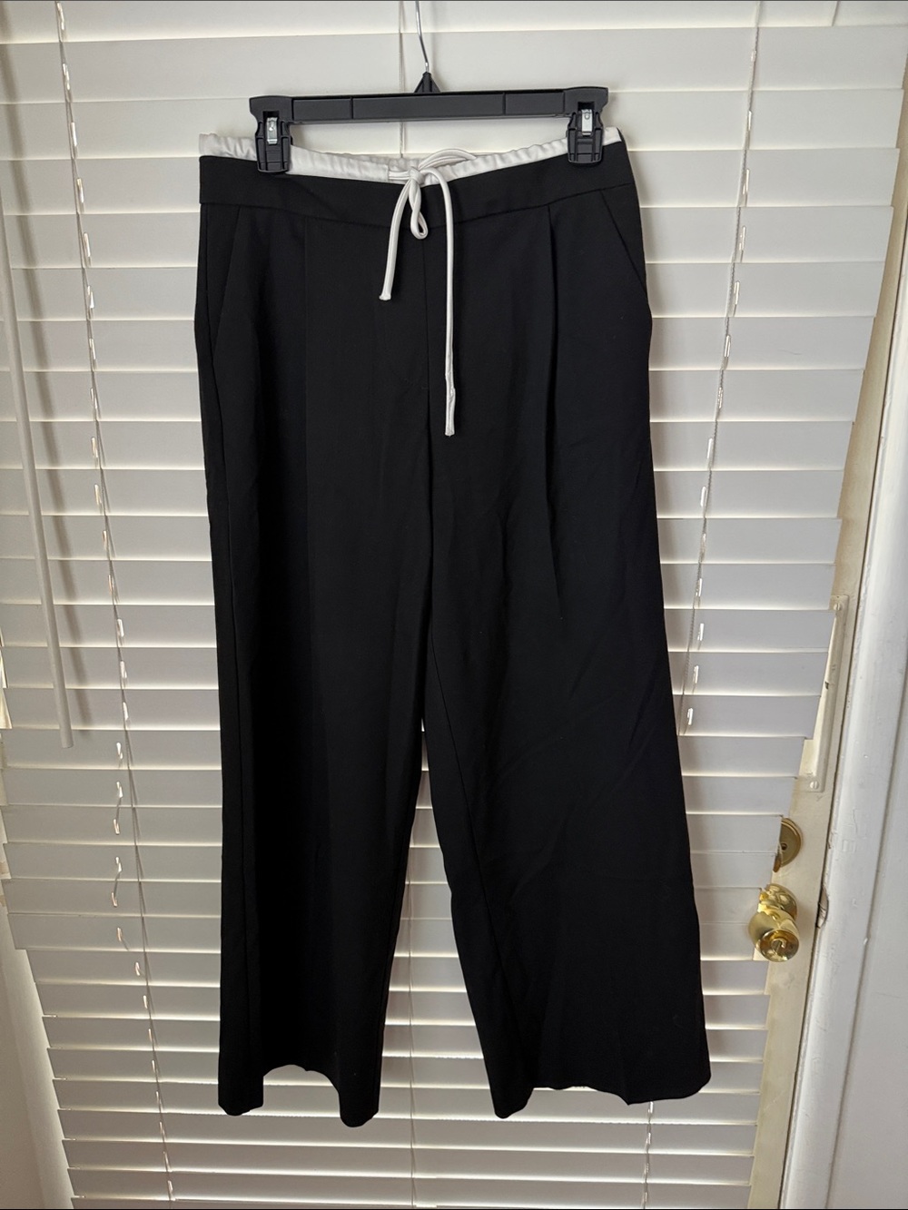 Zara Black Wide-Leg Pants with White Drawstring